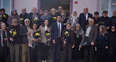 Yarım asırlık aşıklar Sevgililer Günü'nde aşklarını tazelediler