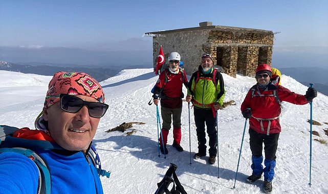 Yatağanlı dağcılar Sandras Dağı'nda zirve yaptı