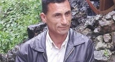 Yatak odasında yanan kömür kovasıyla yatan muhtar hayatını kaybetti