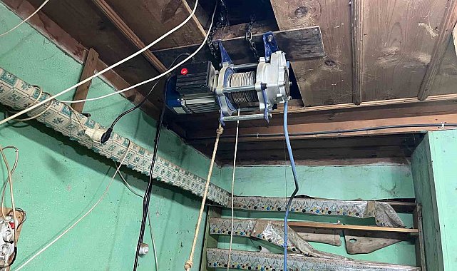 Yerin altına asansör sistemi kuran defineciler suçüstü yakalandı