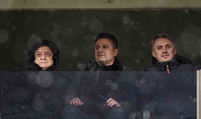 Yılmaz Vural, Bülent Uygun ve Orhan Ak, Ümraniyespor-Sakaryaspor maçını takip etti