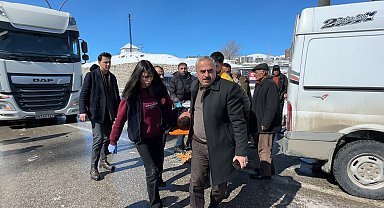 Yüksekova'da trafik kazası: 2 yaralı