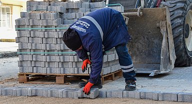 Yunusemre'de 3 mahallede hummalı çalışma