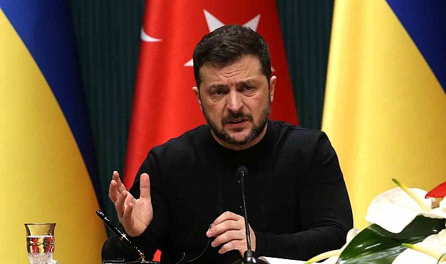 Zelenskiy: "Trump, dezenformasyon alanında yaşıyor"