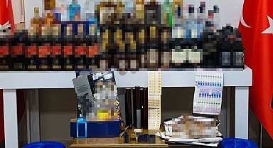 Zeytinburnu'nda depoya sahte alkol baskını: 155 şişe sahte alkol ve 190 litre etil alkol ele geçirildi