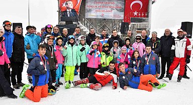 Zigana Dağı'nda 15. Kış Şenliği coşkusu