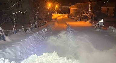 Zonguldak'ta ulaşıma kapanan 158 köy yolunu açma çalışmaları sürüyor