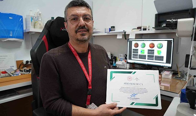 1 yılda bine yakın göz ameliyatı yapan doktora bakanlıktan özel teşekkür belgesi