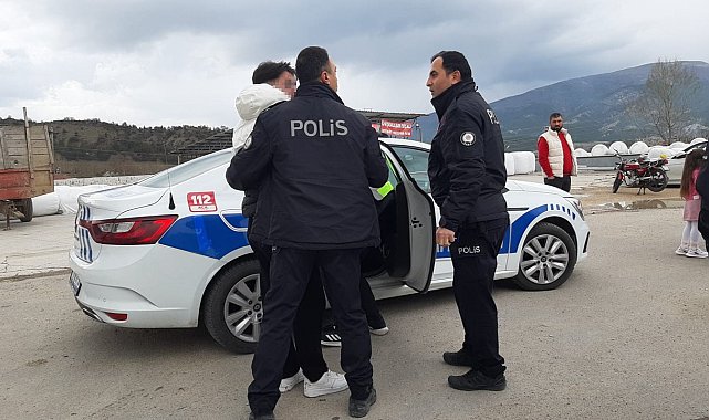 3 kişinin yaralandığı kaza sonrası ortalık karıştı: Sürücü gözaltına alındı