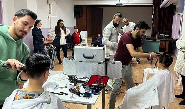 'Kucak Dolusu Hayaller' projesi kapsamında 100 öğrenci ücretsiz tıraş oldu
