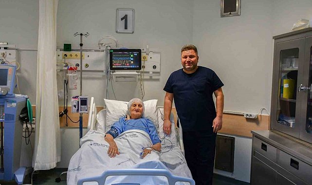 80 yaşındaki hastaya koroner baypas ameliyatı yapıldı