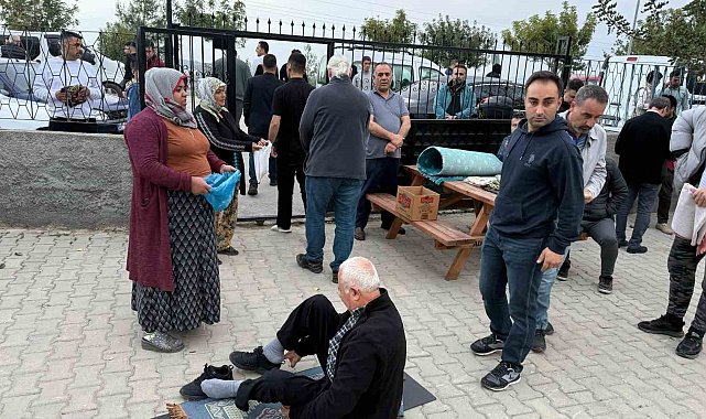 Adana'da dilenciler durumu fırsata çevirdi