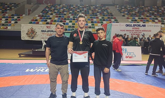 Afyonkarahisarlı sporcu altın madalya kazandı