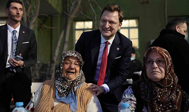 AK Parti Sağlık Politikaları Başkanı Yerebakan, hasta ve hasta yakınlarıyla iftarda bir araya geldi