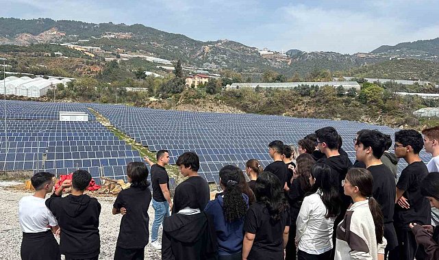 Alanyalı öğrenciler güneş enerjisi üretimini yerinde gördü