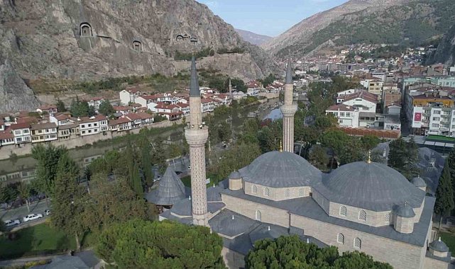 Amasya'da cami içinde semazen gösterisi tepki çekti