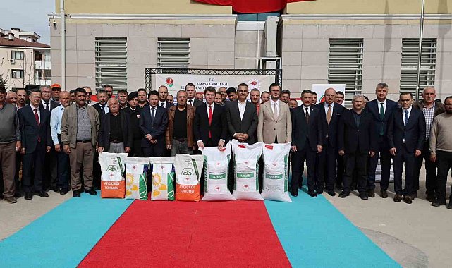 Amasya'da çiftçilere kuraklığa dayanıklı yağlık ayçiçeği ve nohut tohumu dağıtıldı