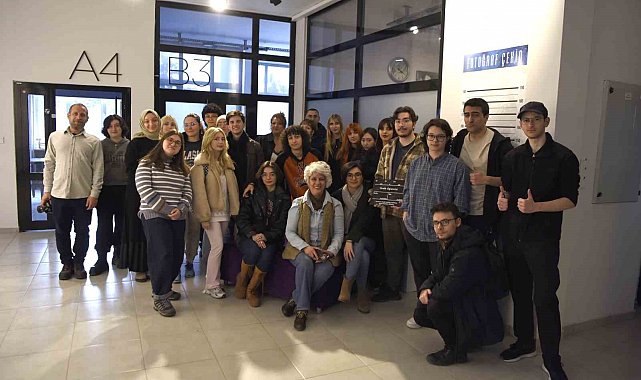 Anadolu Üniversitesi GSF Grafik Sanatlar Bölümü öğrencilerinden "Gördüğün Gibi" karma sergisi