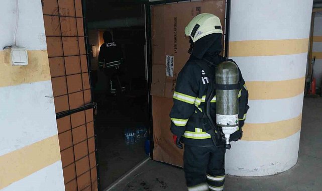 Apartmanın bodrum katında yangın paniği