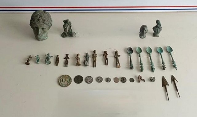 Aranan şahsın evinde Roma dönemine ait tarihi eser yakalandı