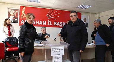 Ardahan'da CHP'de cumhurbaşkanı adaylık ön seçimi için oy kullanılıyor