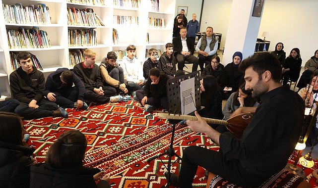 Aşık Veysel ölümünün 52. yıl dönümünde türküleri ile anıldı