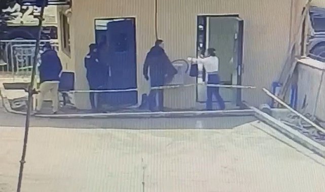 Ataşehir'de polis merkezinde arbede: Kadın şahıs polis memuruna saldırdı