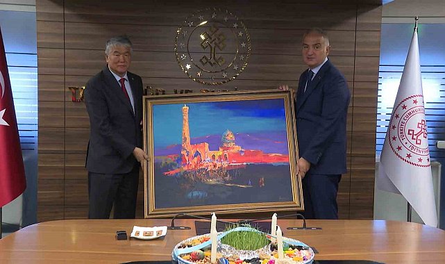 Bakan Ersoy, TÜRKSOY heyeti ile görüştü