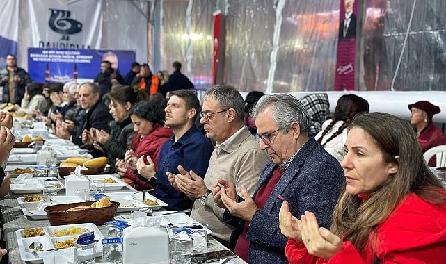 Bandırma'da iftar sofraları bereketlendi