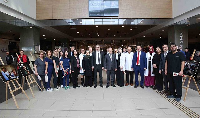 Başkan Bozbey'den doktorlara anlamlı ziyaret