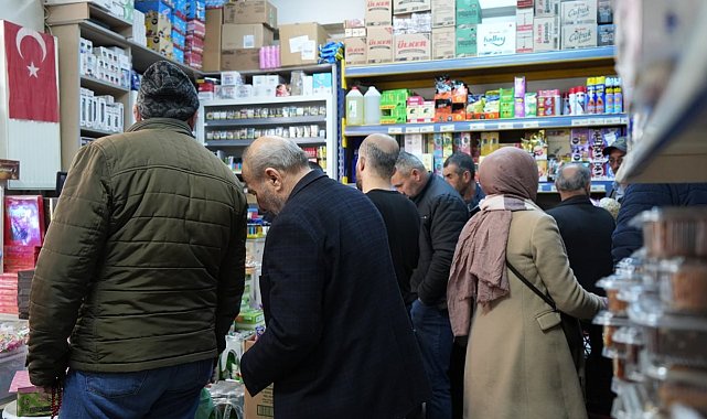 Bayburt'ta bayram alışveriş telaşı yoğunluğuna neden oldu