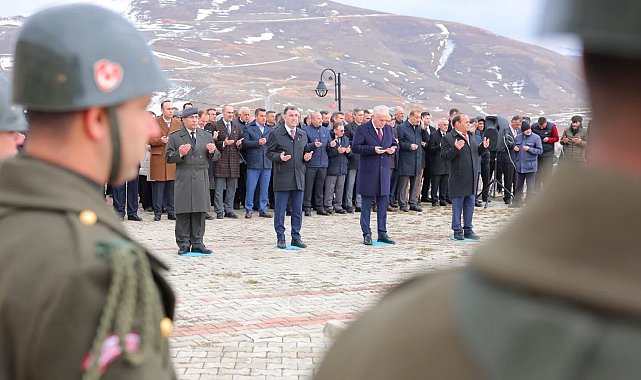 Bayburt'ta şehitler anıldı Çanakkale Zaferi kutlandı