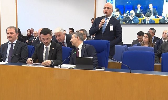 Bayram ikramiyesinin 4 bin lira olmasını içeren kanun teklifi TBMM Plan Bütçe Komisyonunda