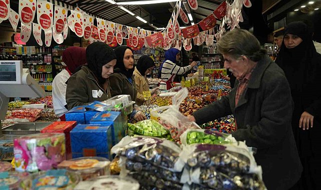 Bayram şekerleri ve çikolatalar tezgâhları renklendirdi
