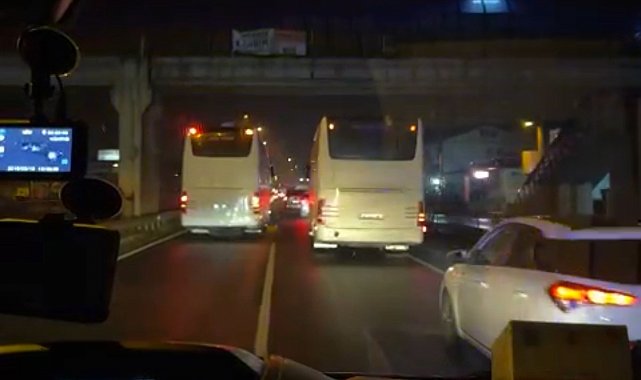 Bayram yoğunluğu, fermuarı engel olamadı