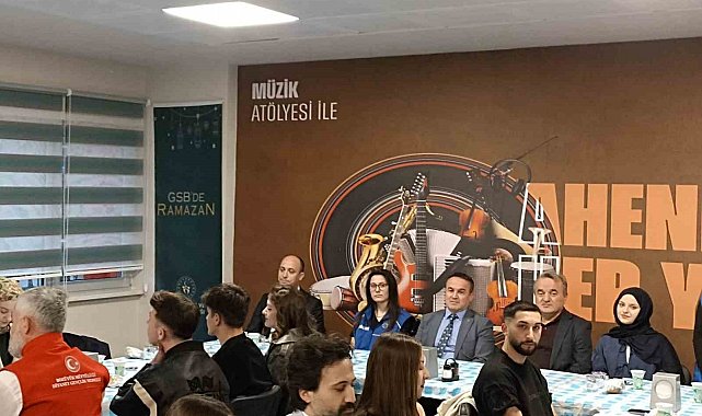 Bilecikli gençler iftar programında buluştu