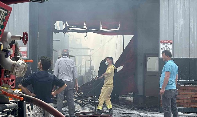 Bolu'da fabrika yangını kontrol altına alındı