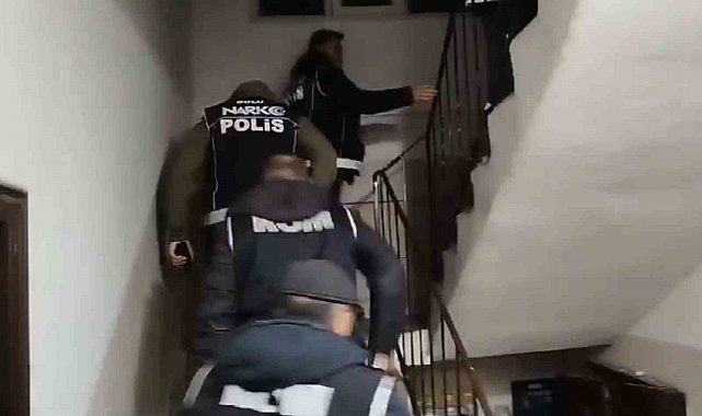 Bolu'da göçmen kaçakçılığı operasyonlarında 12 kişi yakalandı