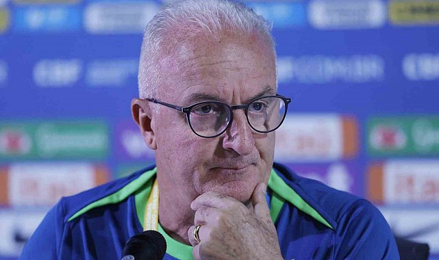 Brezilya Milli Takımı'nda Teknik Direktör Dorival Junior ile yollar ayrıldı