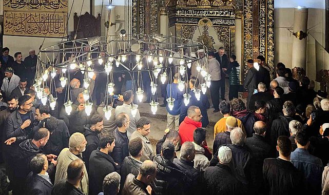 Bursa Valisi Ayyıldız, görev yapan ekiplerle bayramlaştı