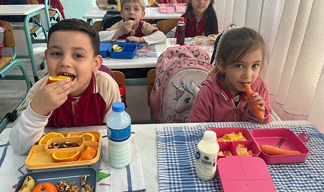 Bursa'da 560 bin öğrenci sağlıklı beslenme ve hareketli hayat için el ele veriyor