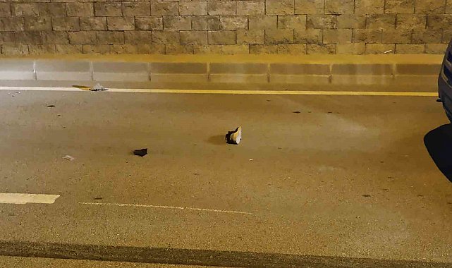 Bursa'da yolun karşısına geçen 2 kişiye hafif ticari araç çarptı: 2 yaralı