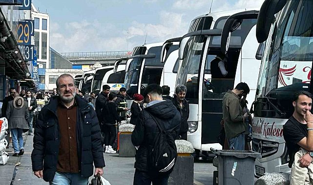Büyük İstanbul Otogarı'nda bayram yoğunluğu