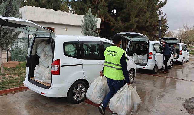 Büyükşehir Belediyesi ihtiyaç sahiplerinin yüzünü güldürüyor