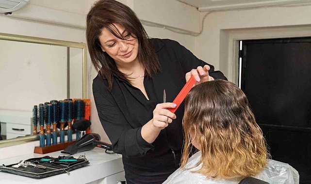 Büyükşehir'den kadınlar ve çocuklara ücretsiz kuaförlük hizmeti