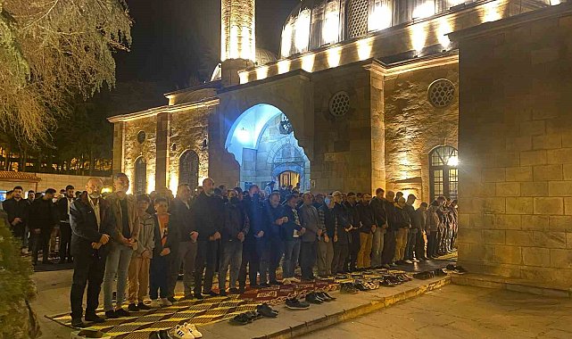 Çankırı'da 467 yıllık Sultan Süleyman Camii Kadir Gecesi'nde doldu taştı