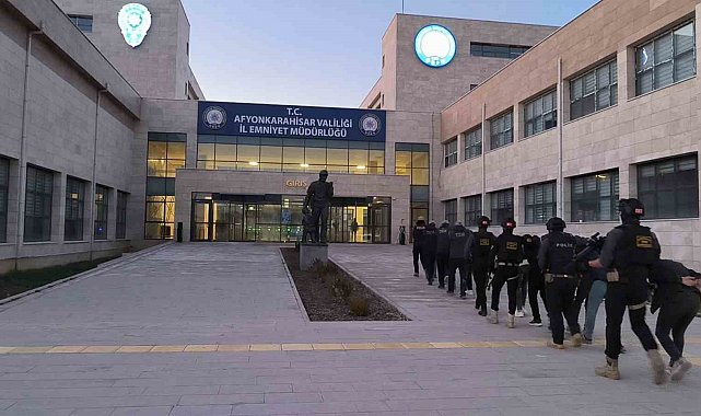 DEAŞ operasyonu: 9 gözaltı