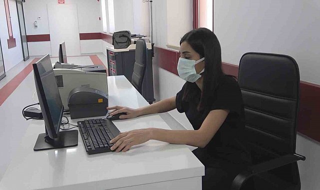 Diyarbakır'da kamu hastanesinde ilk kemik iliği nakli merkezi açıldı