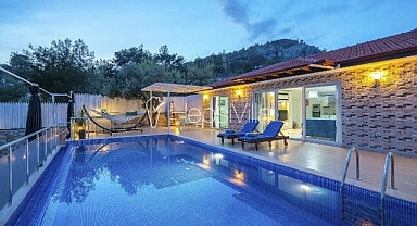 Doğayla İç İçe Muhafazakar Kiralık Villalar: HepsiVilla.com ile Fethiye’de Villa Kiralama Keyfi