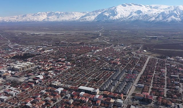 Doğu'da güneş yüzünü gösterdi
